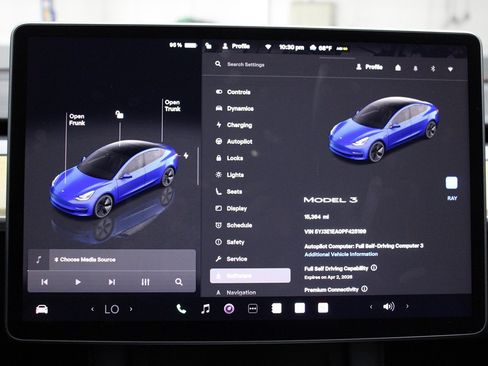 Used 2023 Tesla Model 3 Standard Range image 15