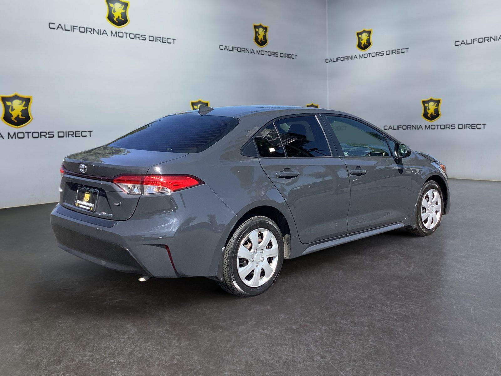 Used 2026 Toyota Corolla LE FWD image 5
