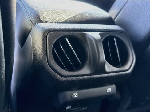 Used 2022 Jeep Wrangler Unlimited Rubicon 4xe w/ Cold Weather Group AWD/4WD image 29