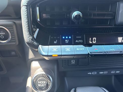 Used 2024 Toyota Land Cruiser image 21