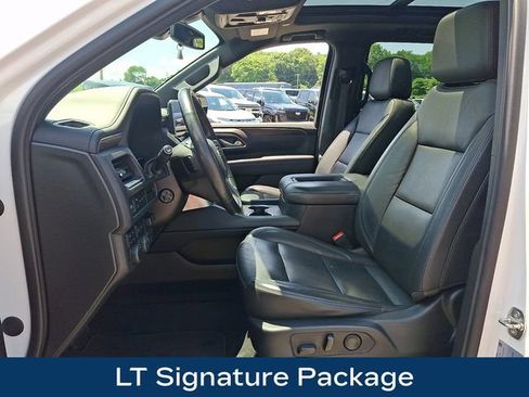 Used 2021 Chevrolet Tahoe LT w/ LT Signature Package AWD/4WD image 2