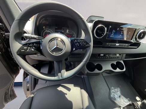 New 2025 Mercedes-Benz Sprinter 2500 image 7