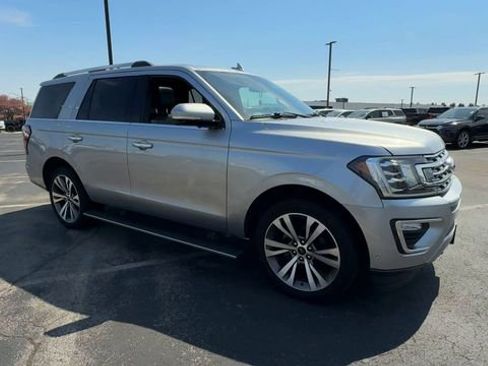 Used 2020 Ford Expedition Limited w/ Equipment Group 302A AWD/4WD image 2