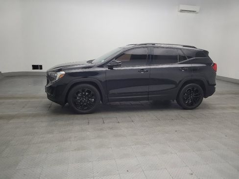 Used 2021 GMC Terrain SLE w/ Elevation Edition FWD image 2