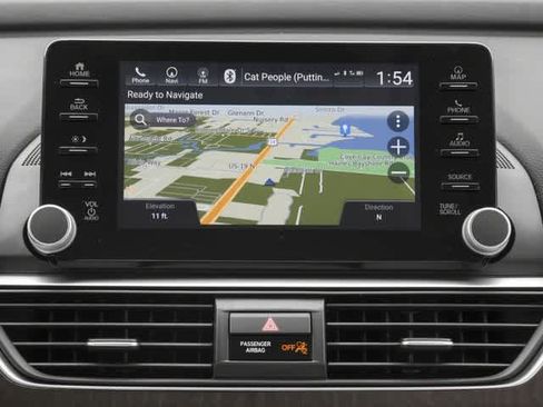 Used 2018 Honda Accord Touring image 16