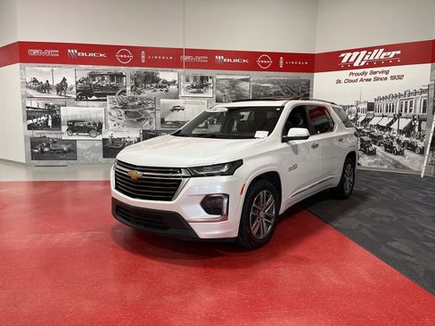 Used 2023 Chevrolet Traverse High Country AWD/4WD image 7