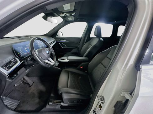 Used 2025 BMW X1 xDrive28i AWD/4WD image 13