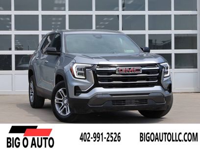 Used 2025 GMC Terrain Elevation