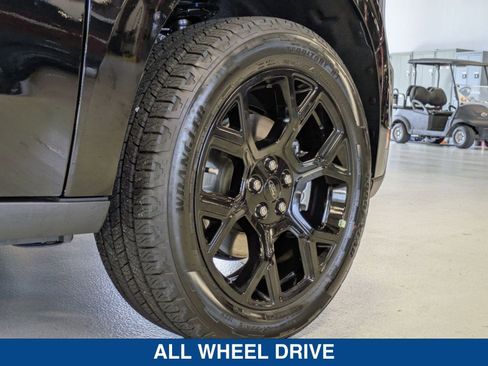 New 2025 Ford Maverick Lariat w/ Black Appearance Package image 13