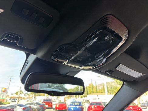 Used 2018 Alfa Romeo Giulia Quadrifoglio w/ Driver Assist Dynamic Package image 17