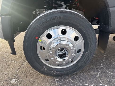 New 2026 Ford F450 XLT w/ XLT Value Package image 9