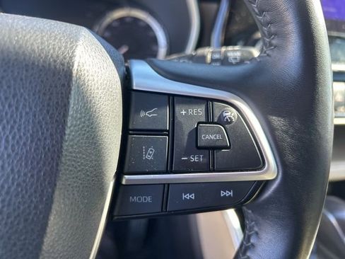 Used 2023 Toyota Highlander XLE image 20