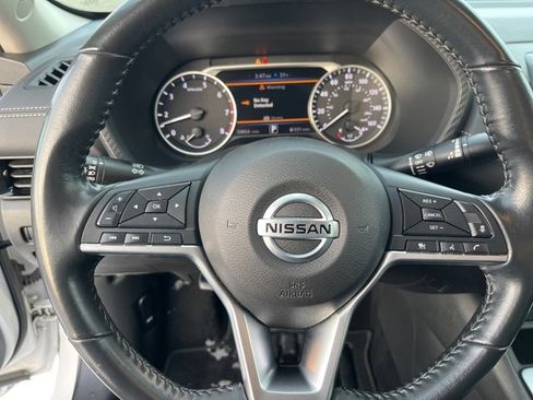 Used 2022 Nissan Sentra SV image 13