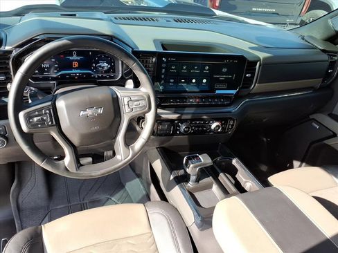 Used 2024 Chevrolet Silverado 1500 ZR2 image 21