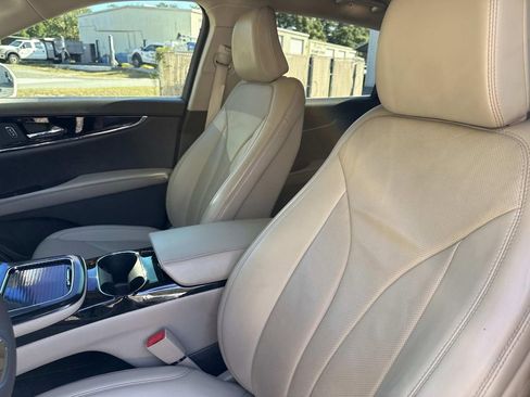 Certified 2022 Lincoln Nautilus Reserve image 21