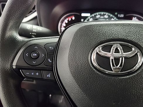 Certified 2025 Toyota RAV4 XLE image 19