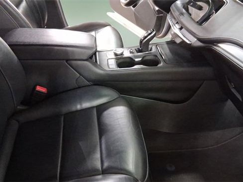 Used 2022 Cadillac XT4 Premium Luxury w/ Safety Alert Package image 14