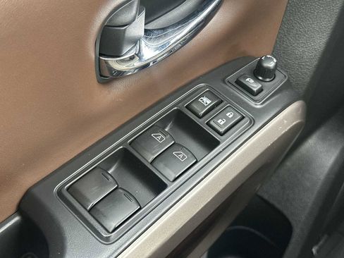 Used 2023 Nissan Titan Platinum Reserve w/ Moonroof Package image 15