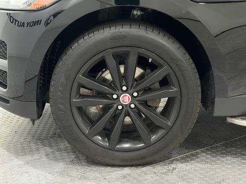 Used 2019 Jaguar F-PACE Prestige image 33