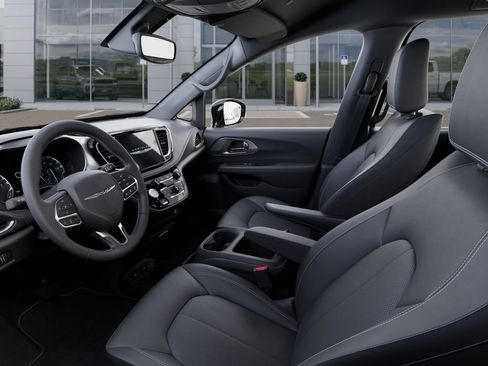 New 2026 Chrysler Pacifica Select FWD image 22