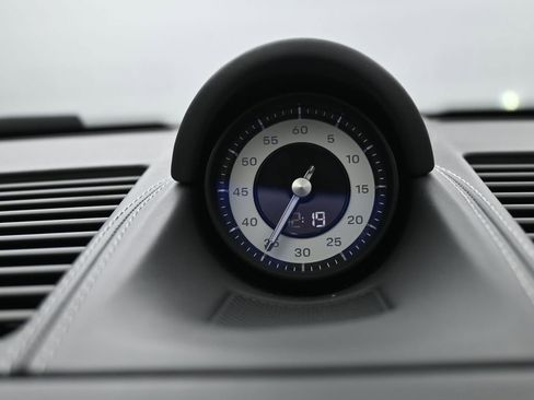 Certified 2021 Porsche 911 Targa 4S image 26