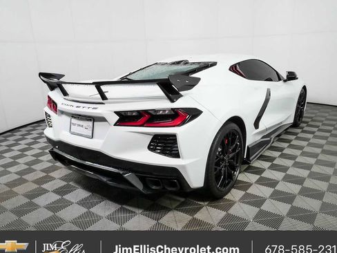 Certified 2024 Chevrolet Corvette Stingray Preferred Cpe w/ Stealth Interior Trim Package RWD image 3