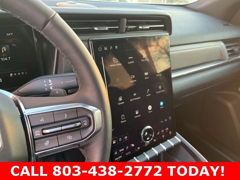 Used 2025 GMC Terrain Elevation w/ Elevation Premium Package image 24