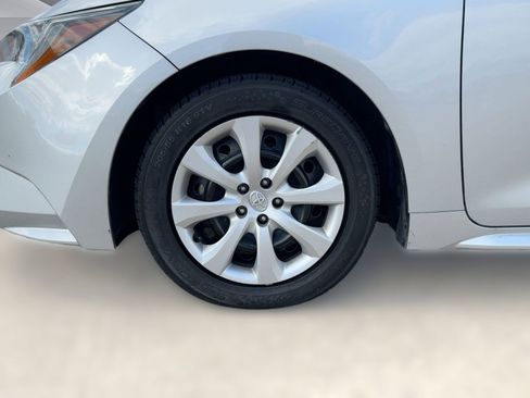 Used 2024 Toyota Corolla LE image 11