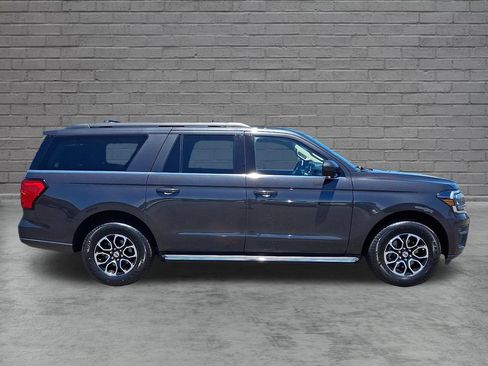 Used 2022 Ford Expedition Max XLT AWD/4WD image 13