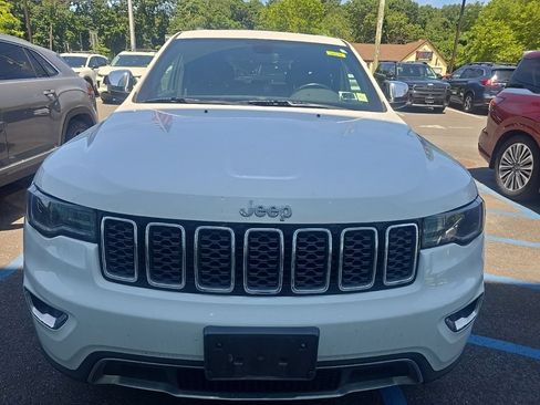 Used 2019 Jeep Grand Cherokee Limited w/ Luxury Group II AWD/4WD image 13