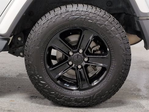 Certified 2020 Jeep Wrangler Unlimited Sahara image 14