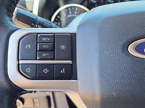 Used 2024 Ford Expedition XLT AWD/4WD image 20