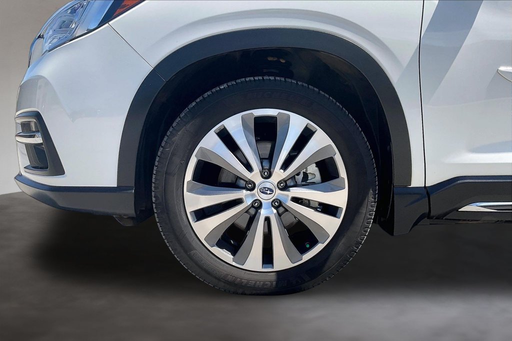 Used 2020 Subaru Ascent Touring AWD/4WD image 33