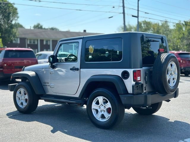 Used 2017 Jeep Wrangler Sport AWD/4WD image 3