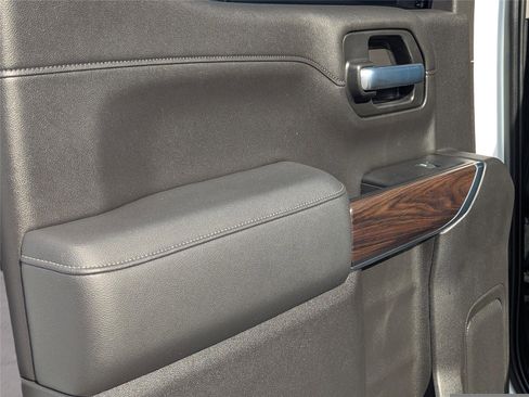 Used 2019 GMC Sierra 1500 SLT w/ SLT Premium Plus Package image 25