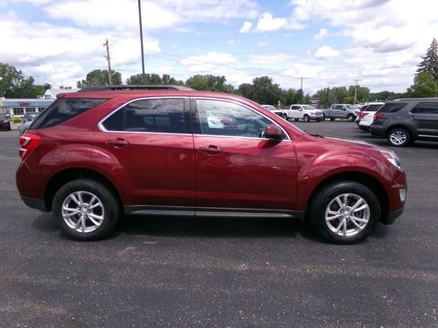 Used 2017 Chevrolet Equinox LT w/ Convenience Package AWD/4WD image 2
