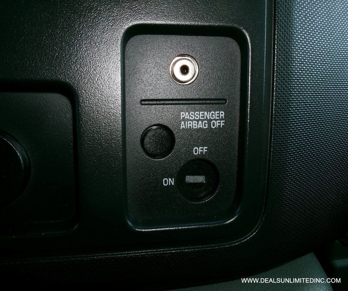 Used 2014 Ford E-250 and Econoline 250 w/ Power Group RWD image 12