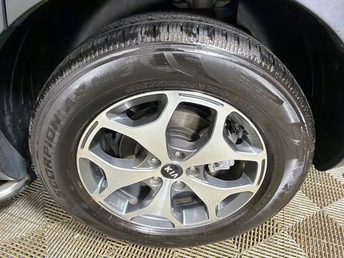 Used 2020 Kia Telluride EX image 22