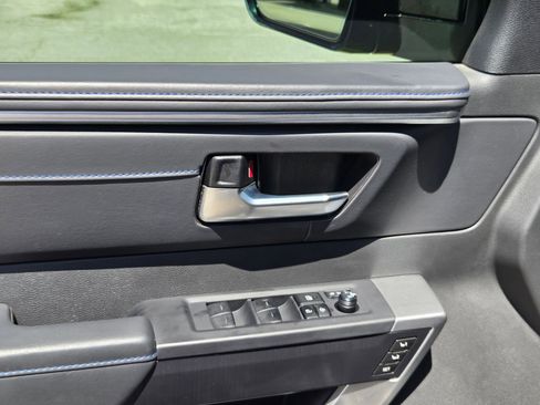 Used 2025 Toyota Tundra Platinum image 7