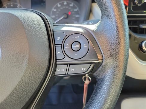 Used 2024 Toyota Corolla LE image 20