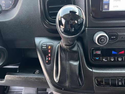 Used 2025 RAM ProMaster 2500 w/ Convenience Group FWD image 29