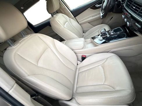 Used 2019 Audi Q7 3.0T Premium w/ Cold Weather Package AWD/4WD image 14