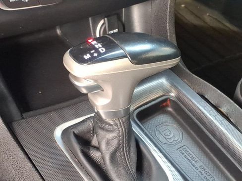 Used 2015 Dodge Charger R/T Scat Pack w/ Technology Group RWD image 27