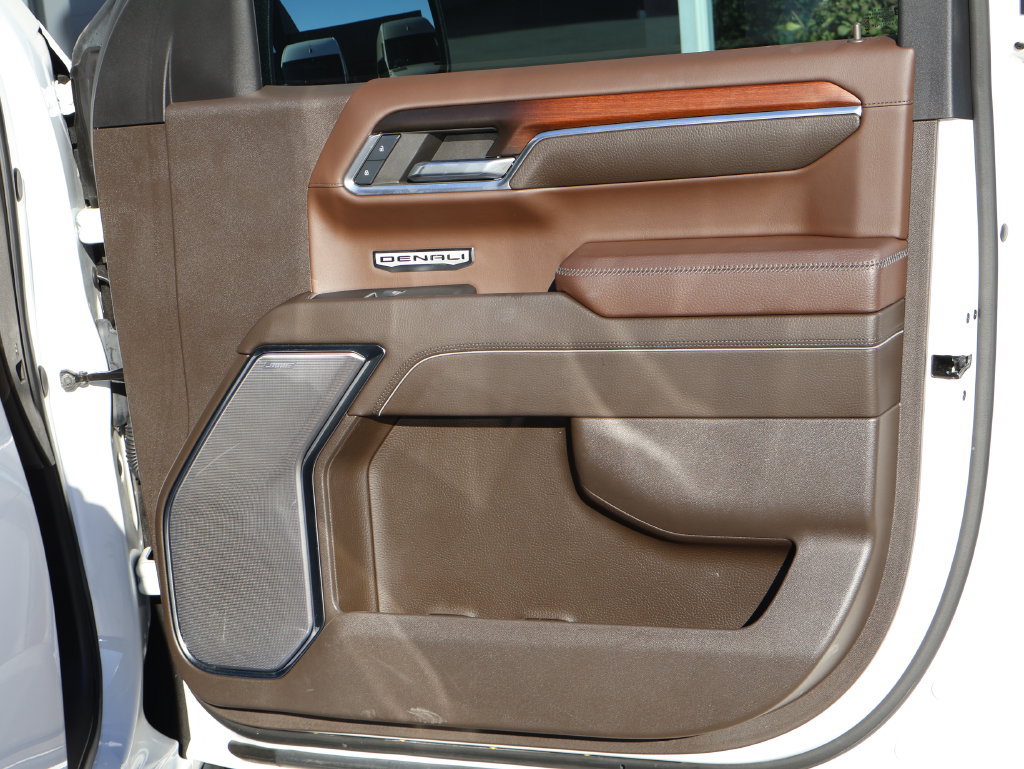 Used 2024 GMC Sierra 1500 Denali AWD/4WD image 14
