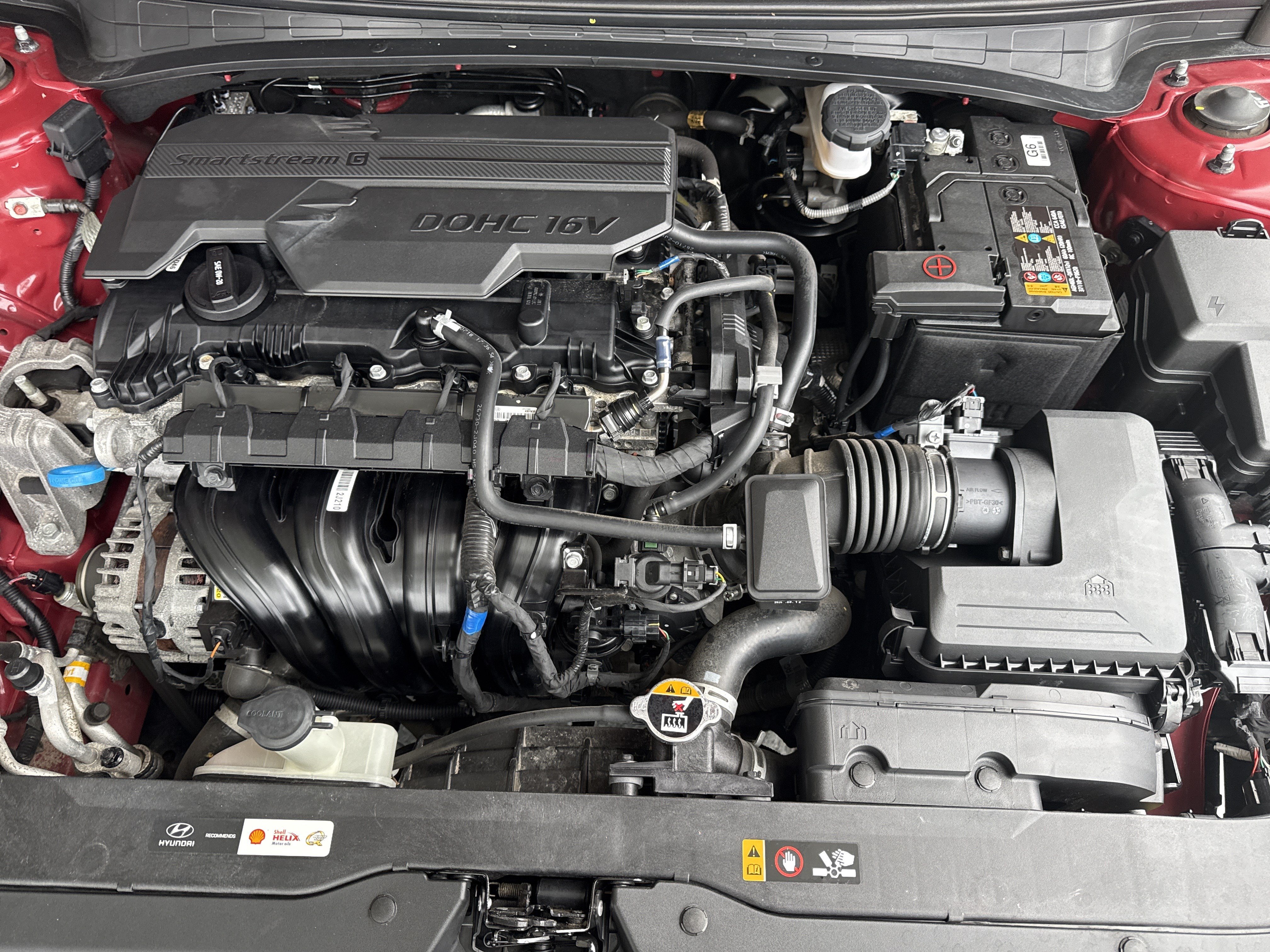 Used 2025 Hyundai Elantra SEL FWD image 33