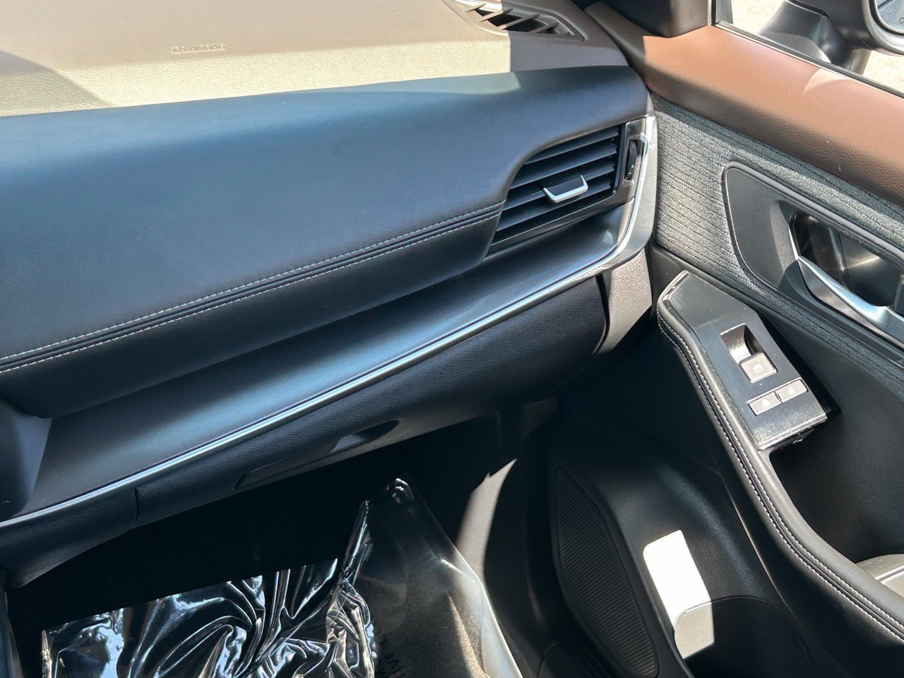 Certified 2023 Nissan Rogue SV FWD image 19