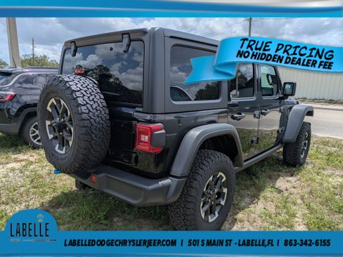 Used 2025 Jeep Wrangler Unlimited Rubicon 4xe AWD/4WD image 3