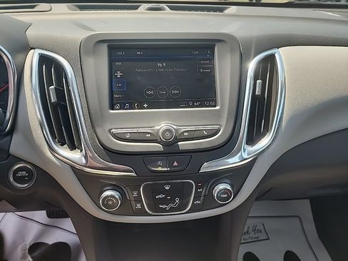 Used 2024 Chevrolet Equinox LS FWD image 16