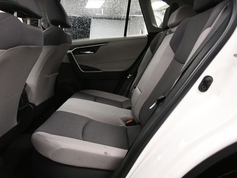 Used 2025 Toyota RAV4 XLE w/ Convenience Package image 21