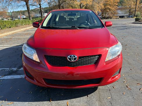 Used 2010 Toyota Corolla LE image 3